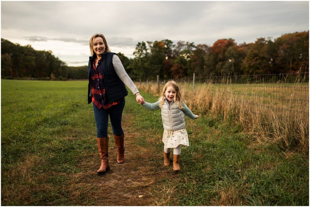 mother-daughter-walking-in-field-framingham-photographer
