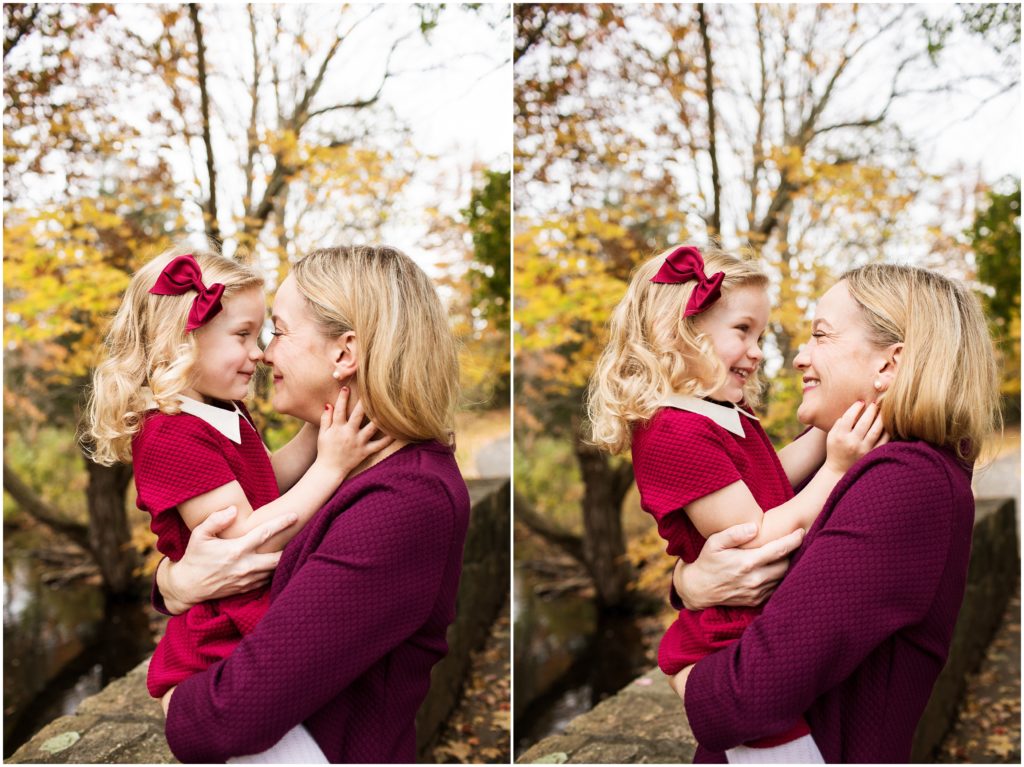 mother-holding-daughter-autumn-portrait-photographer