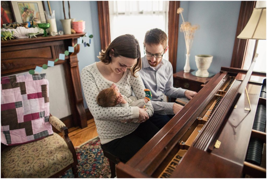 baby-at-piano-boston-newborn-photographer