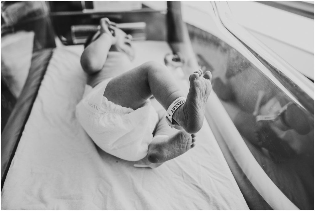 new-baby-feet-boston-newborn-photographer