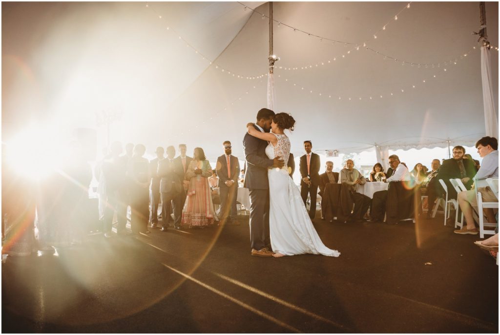 bride-and-groom-sunset-first-dance