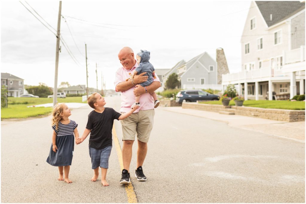 family-in-road-pictures-boston-photographer