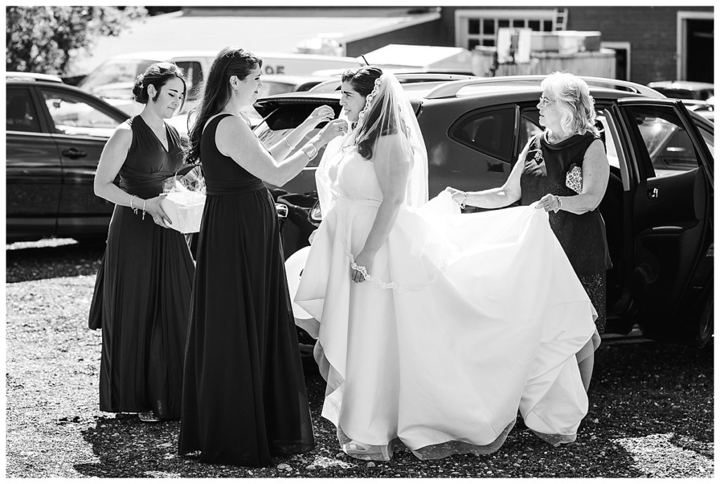 bride-first-look-boston-wedding