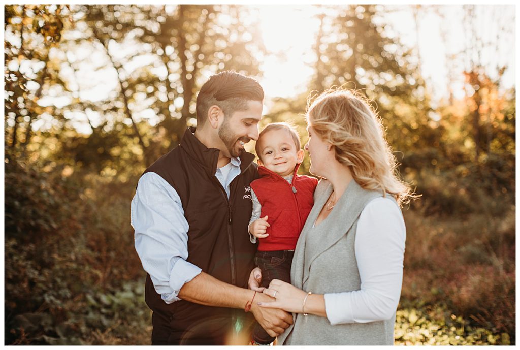family-portraits-outdoor-at-sunset-boston-family-photographer