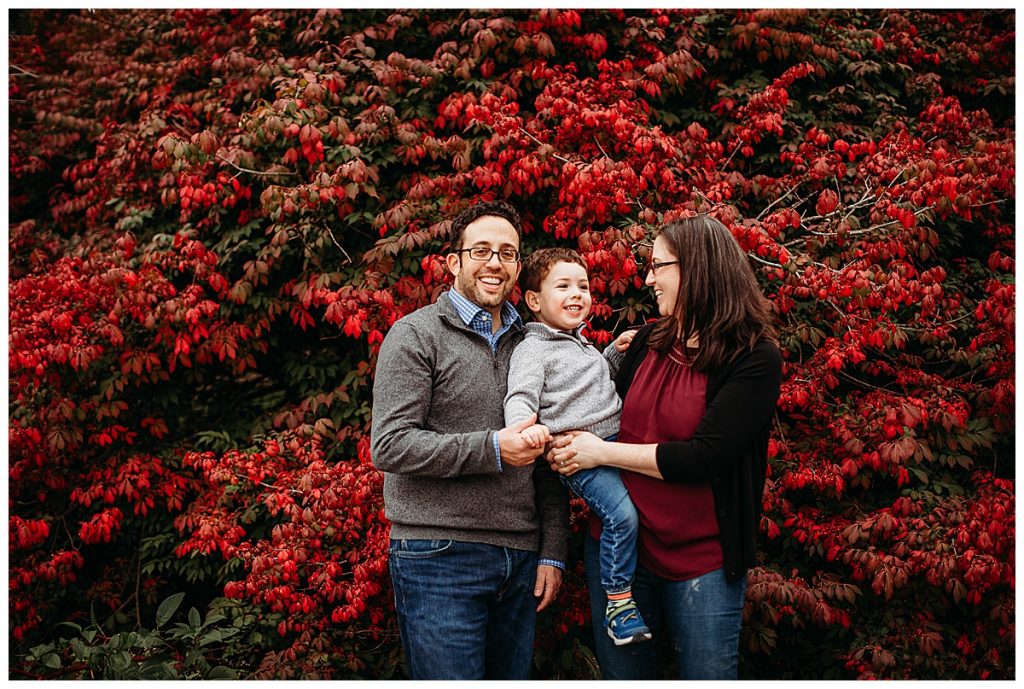 concord-family-photographer-with-red-foliage