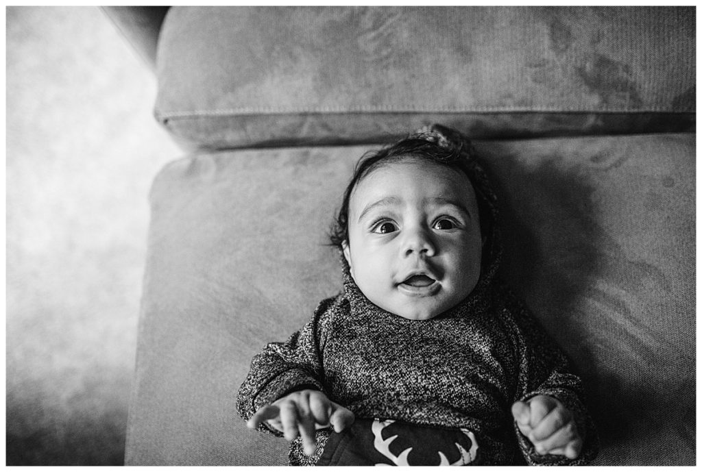 3-month-old-baby-on-couch-boston-family-photographer