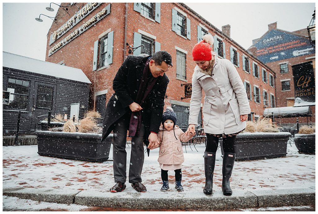family-photos-on-waterfront-boston-child-photography