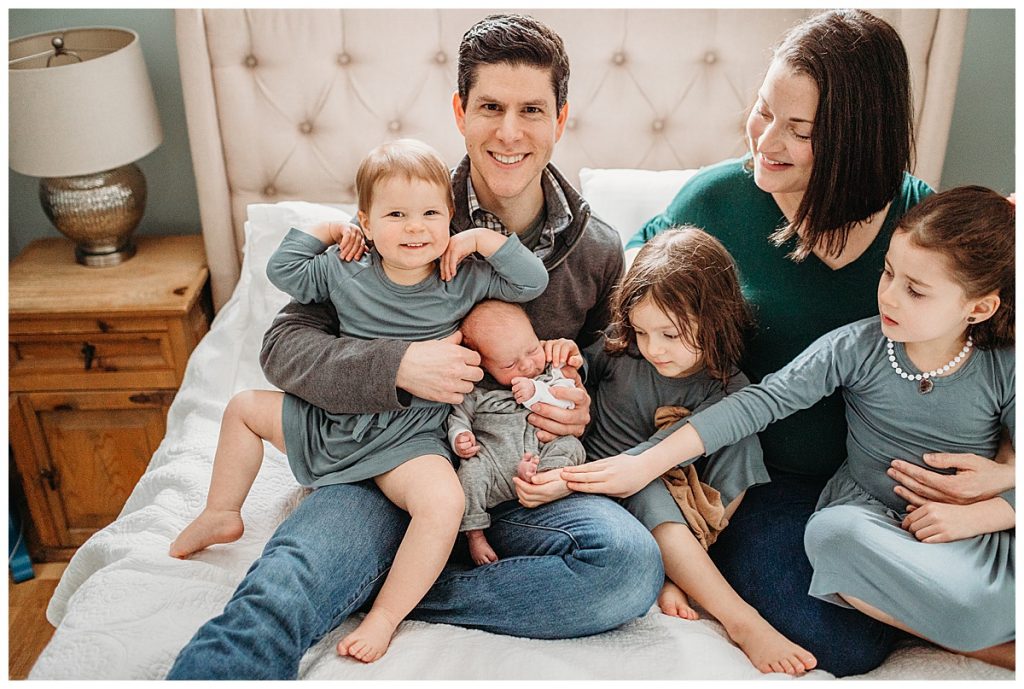 photographing-big-families-newborn-photographer-boston