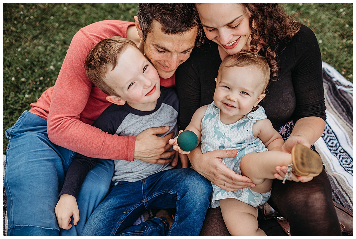 lifestyle photography with a family of four