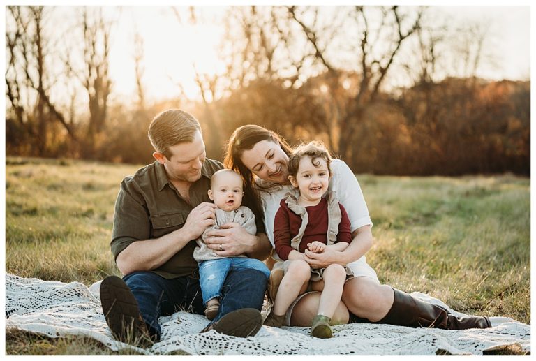 Posing Ideas for Outdoor Family Photography in Boston