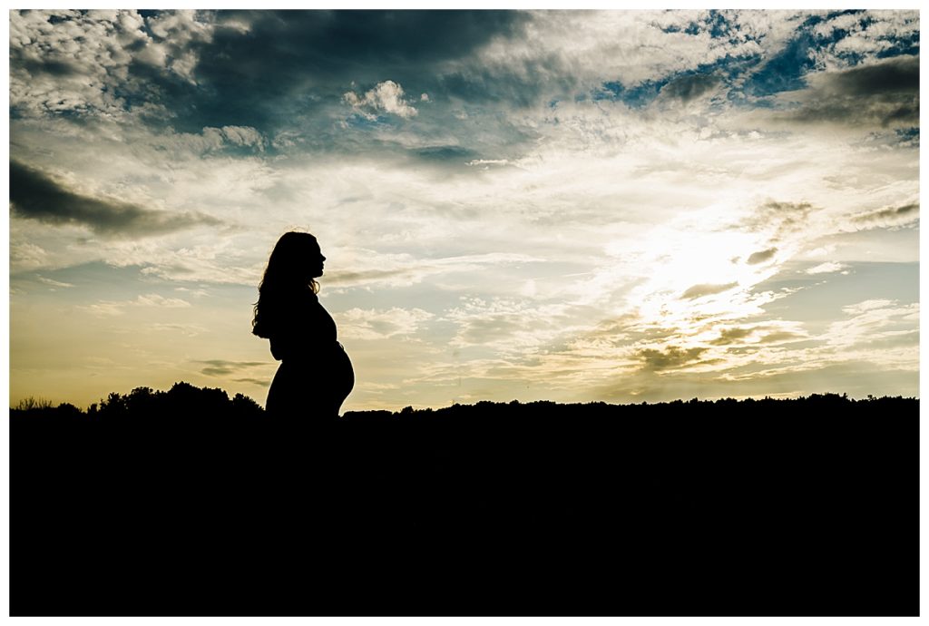 maternity photography silhouette